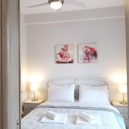 קלמאטה New, Bright, Cozy, Autonomous Apartment With Private Entrance And Garden, 42 M2, 5Min To The Beach And City Center מראה חיצוני תמונה