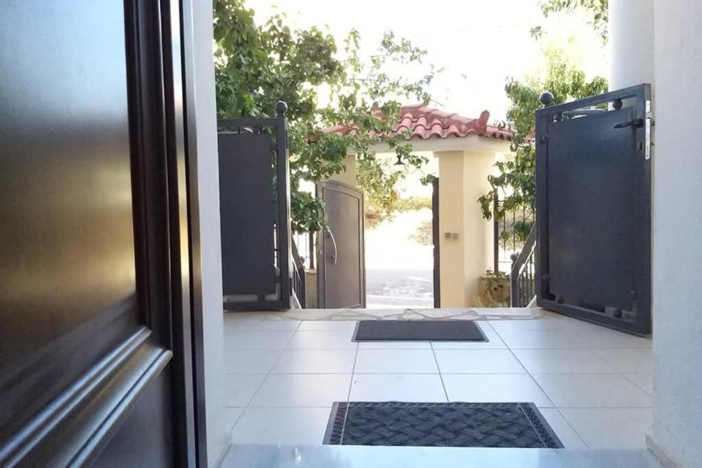 קלמאטה New, Bright, Cozy, Autonomous Apartment With Private Entrance And Garden, 42 M2, 5Min To The Beach And City Center מראה חיצוני תמונה