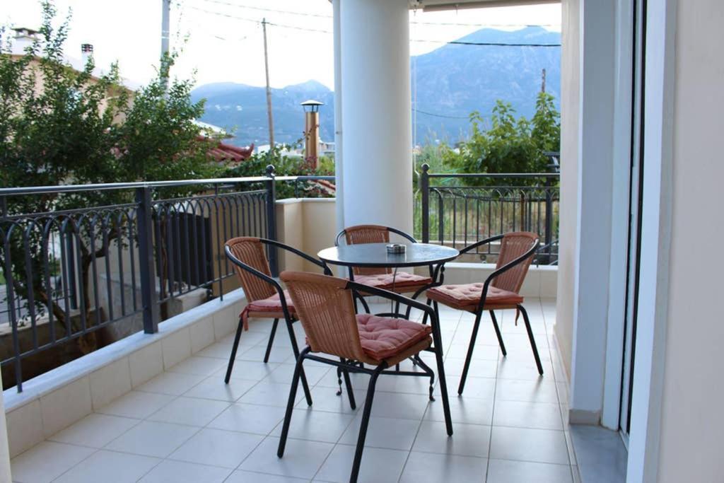 קלמאטה New, Bright, Cozy, Autonomous Apartment With Private Entrance And Garden, 42 M2, 5Min To The Beach And City Center מראה חיצוני תמונה
