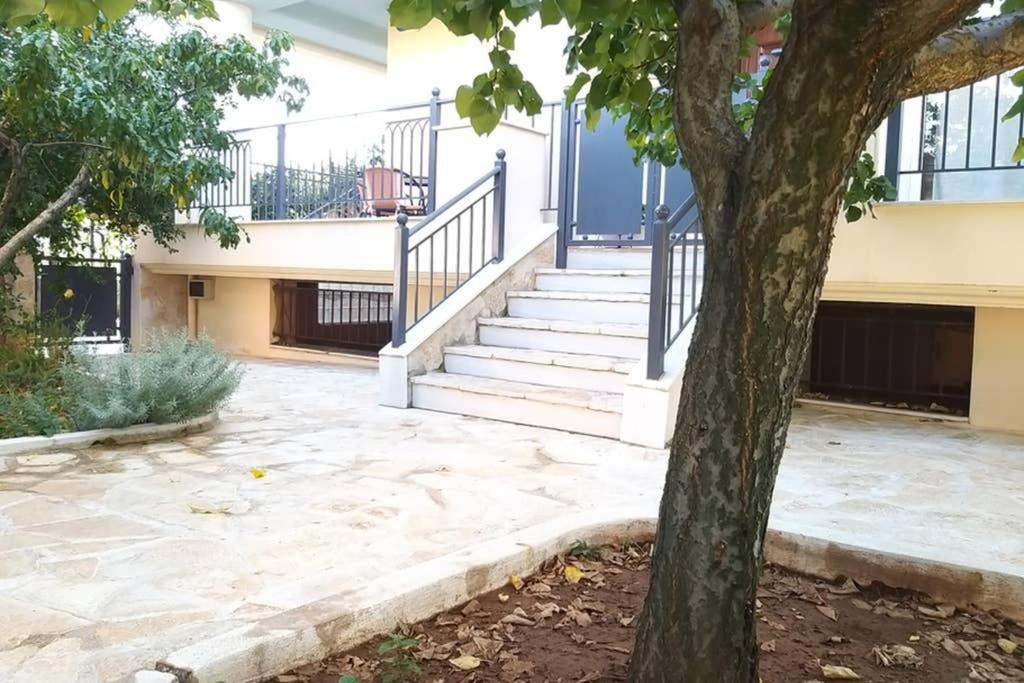 קלמאטה New, Bright, Cozy, Autonomous Apartment With Private Entrance And Garden, 42 M2, 5Min To The Beach And City Center מראה חיצוני תמונה