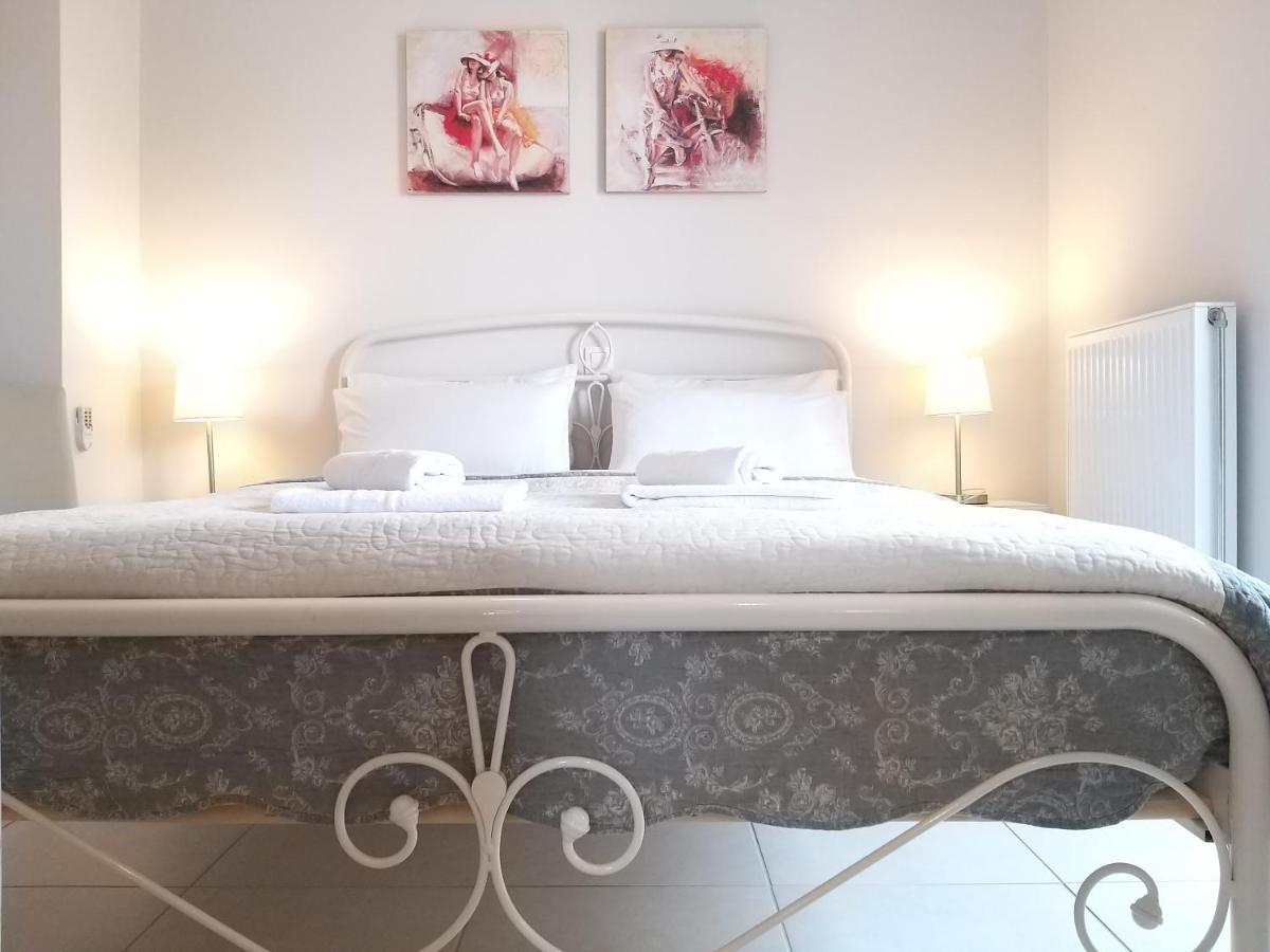 קלמאטה New, Bright, Cozy, Autonomous Apartment With Private Entrance And Garden, 42 M2, 5Min To The Beach And City Center מראה חיצוני תמונה